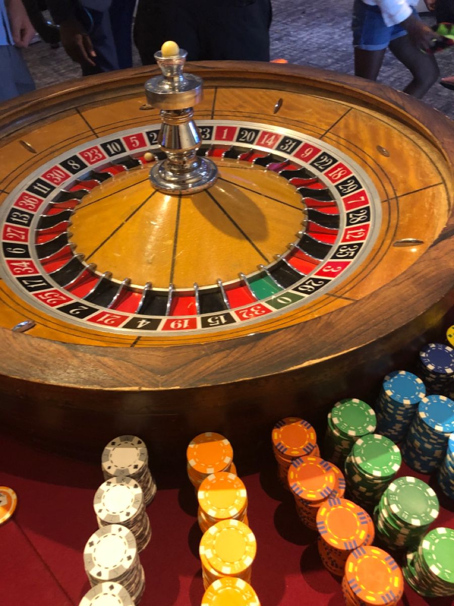 CASINO Empire کھلاڑیوں کے لیے لائیو کیسینو سیکشن